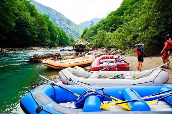 女子运动会中的跳高比赛解析